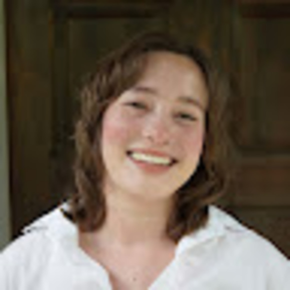 Meet your Posher, Lydia - Picture 1 of 1